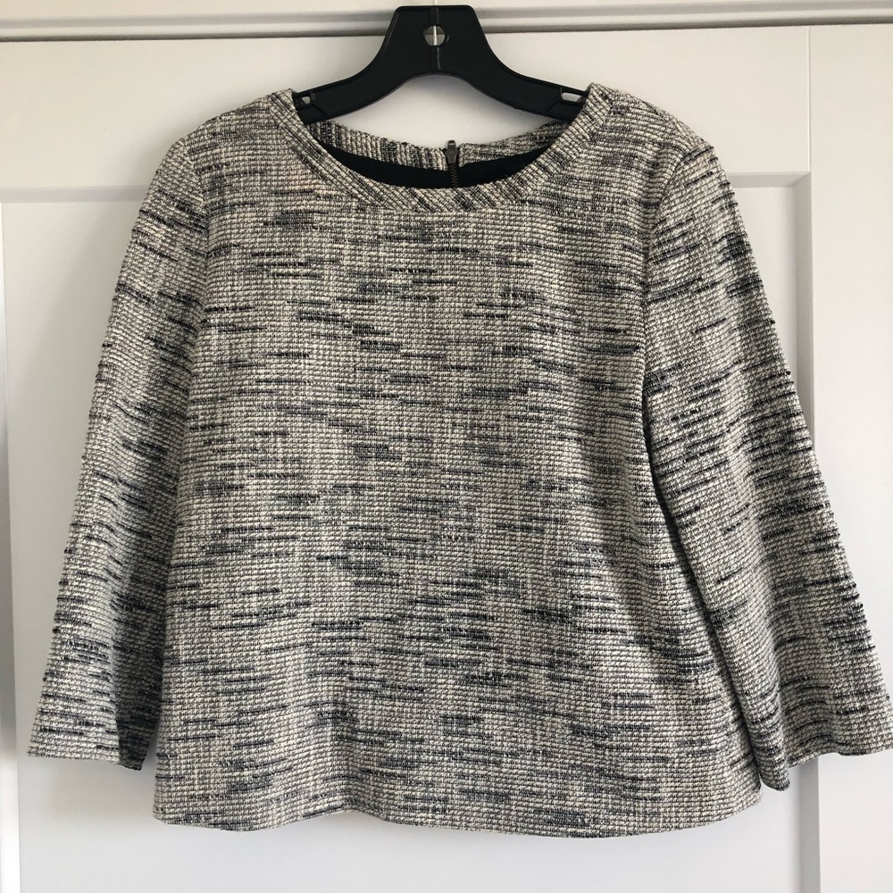 Theory black and white textured top sz M